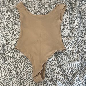 Lululemon LA Scoop Neck Ribbed Bodysuit Size 8 in Trench